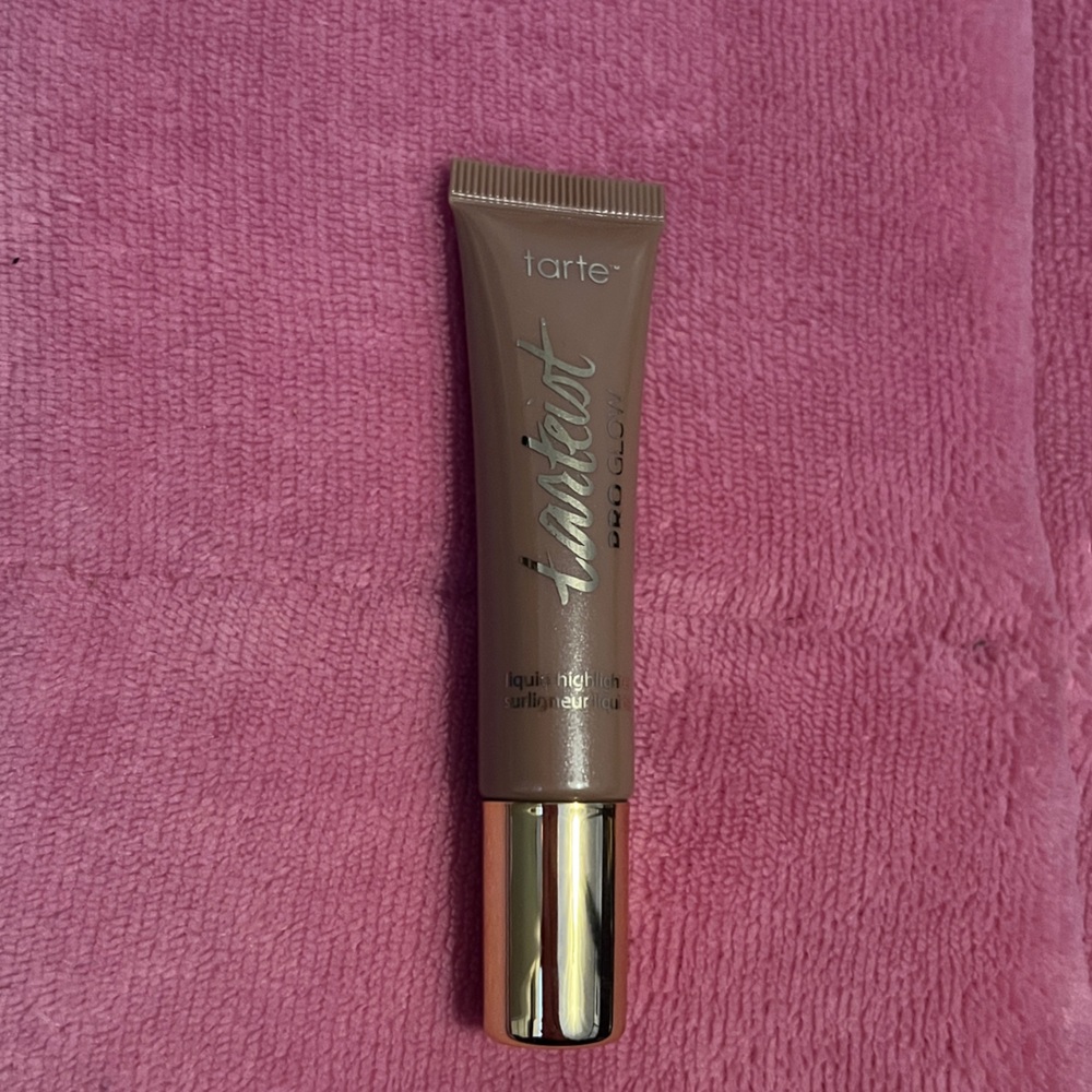 Tarte Pro Glow Liquid Highlighter Tarteist in shade Sparkler
